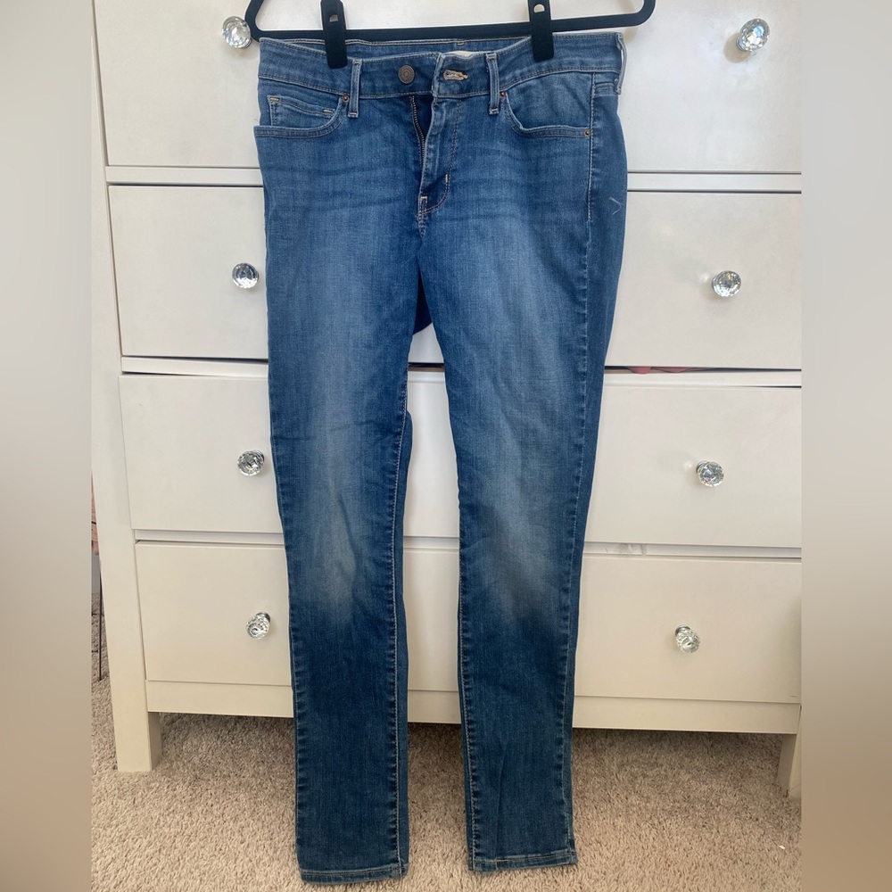711 Skinny Levi Jeans